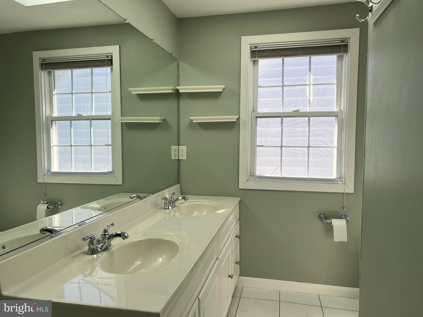 106 Linden Avenue photo 15