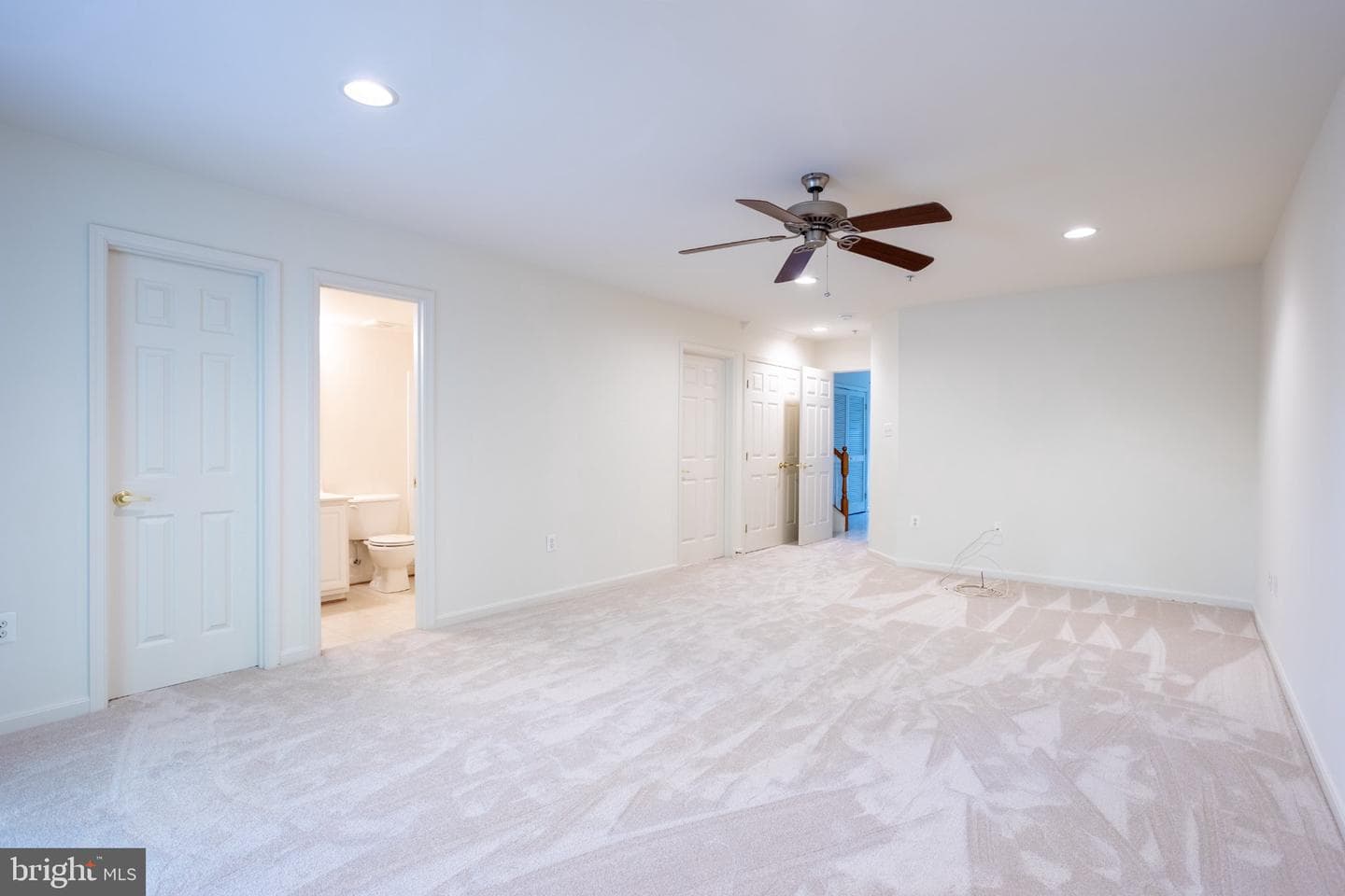 8031 Apple Valley Drive photo 46