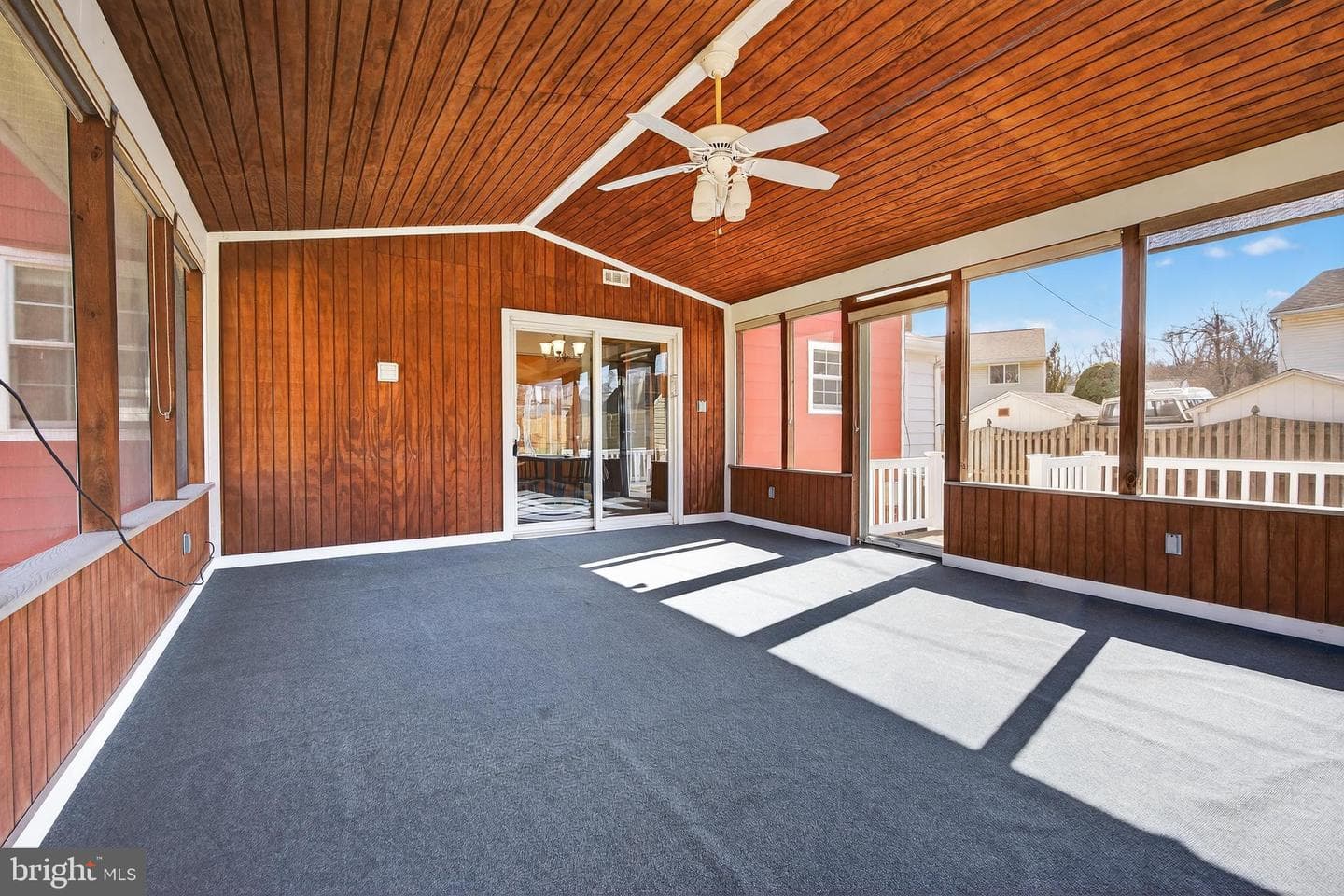 116 Crest Court photo 14