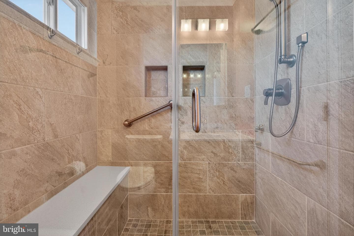 116 Crest Court photo 17