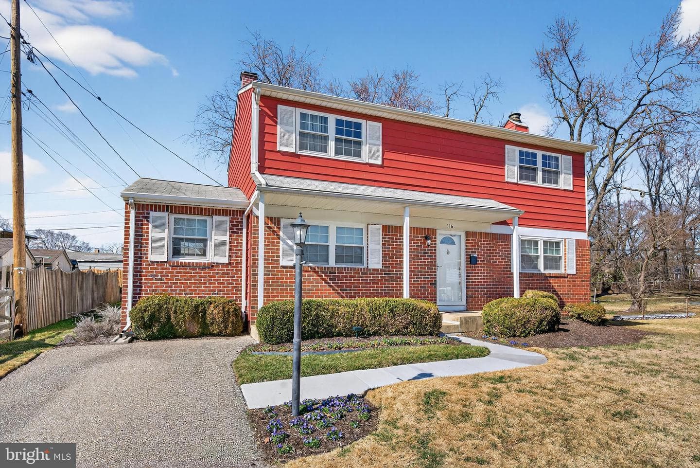 116 Crest Court photo 2