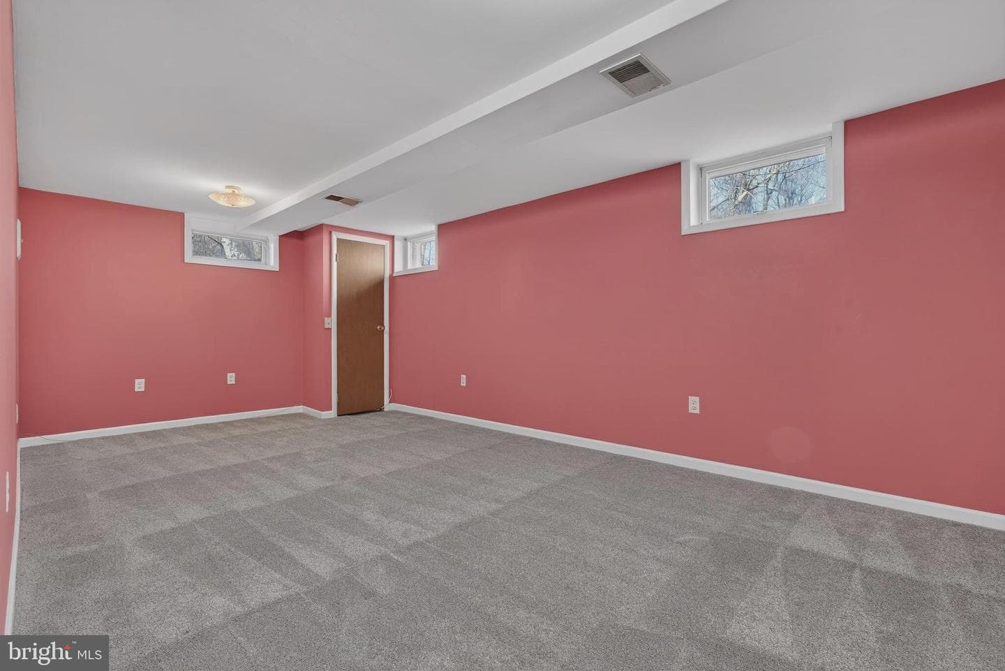 116 Crest Court photo 24