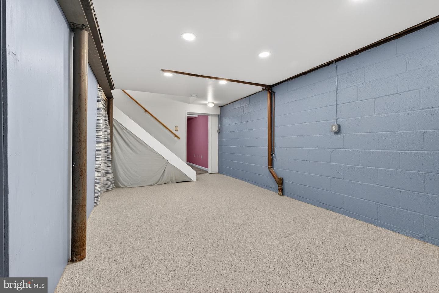 116 Crest Court photo 27