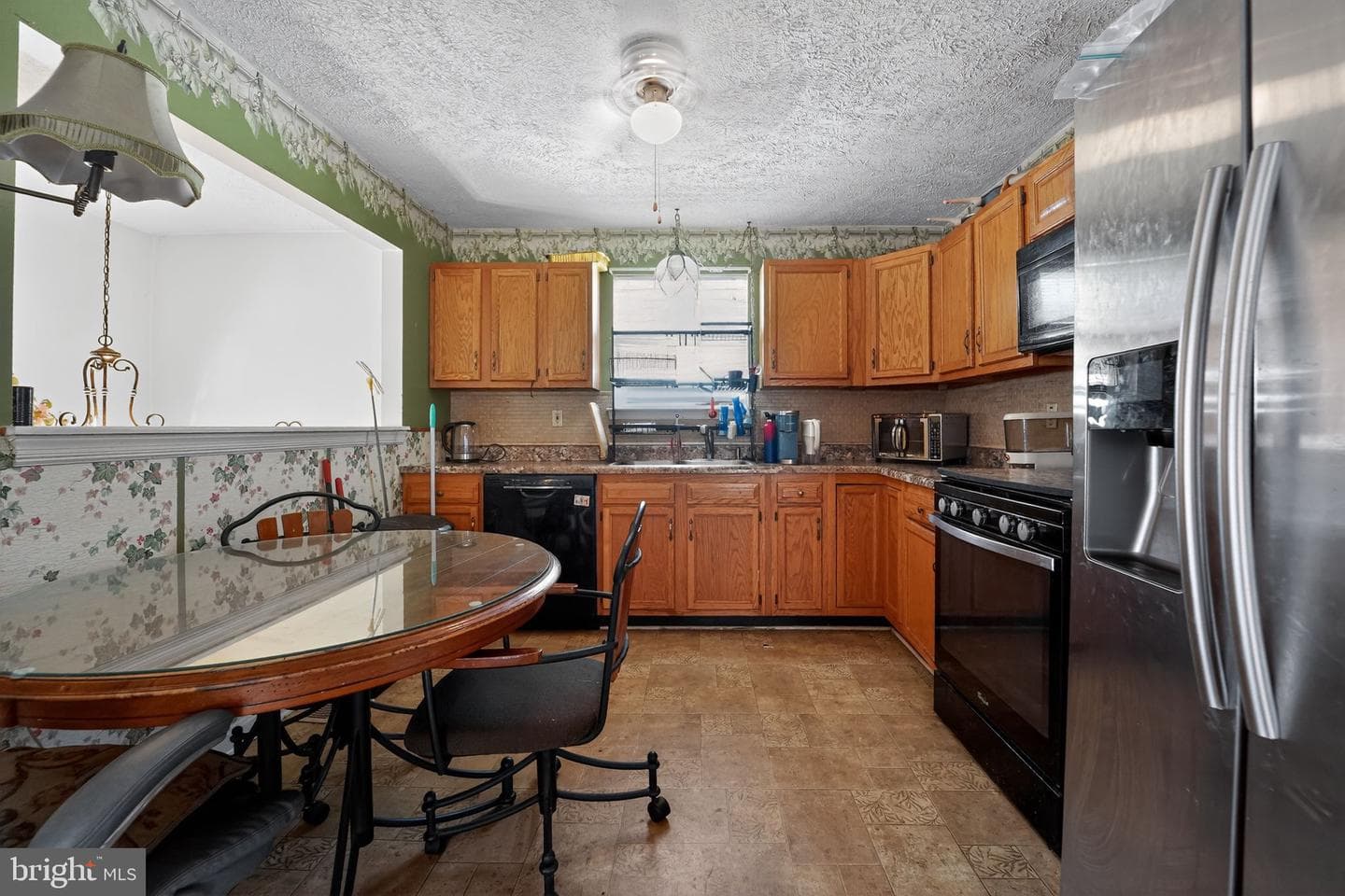 969 10th Street photo 3