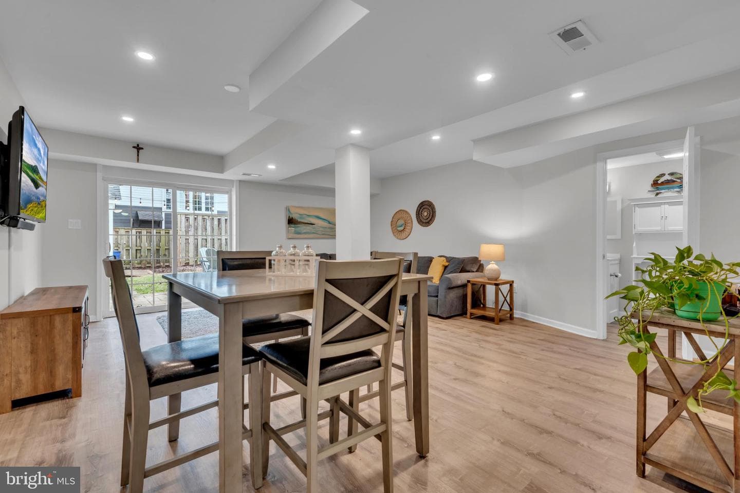 202 Glen Avenue photo 46