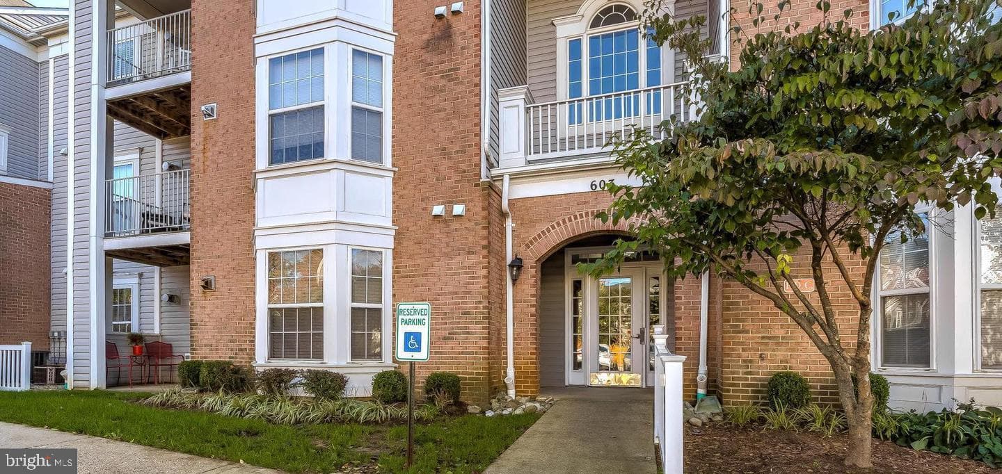 603 Burtons Cove Way #3 photo 2