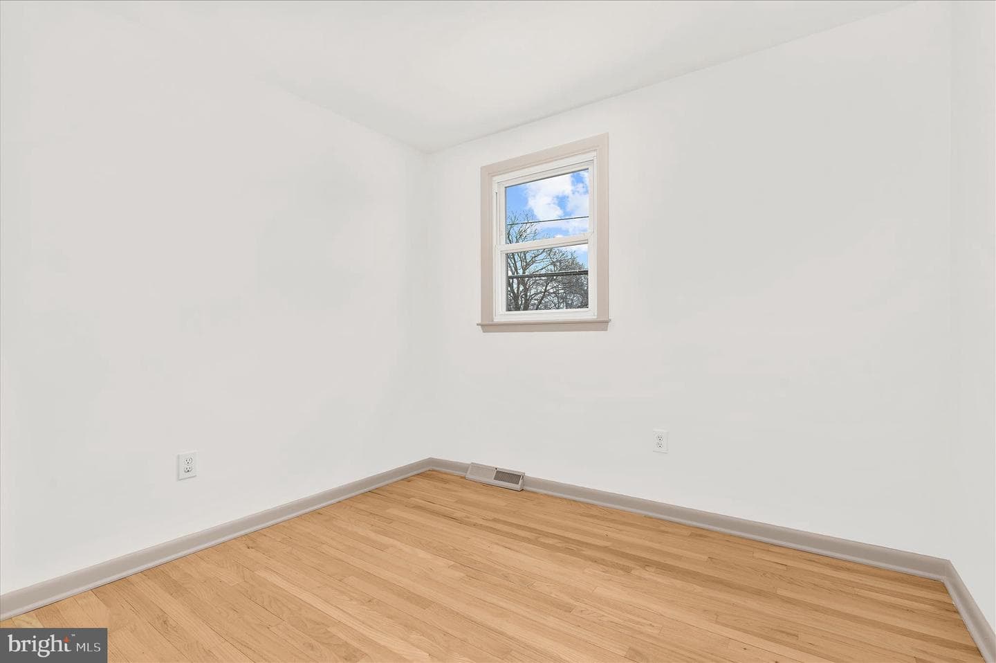 1540 Furnace Avenue photo 15