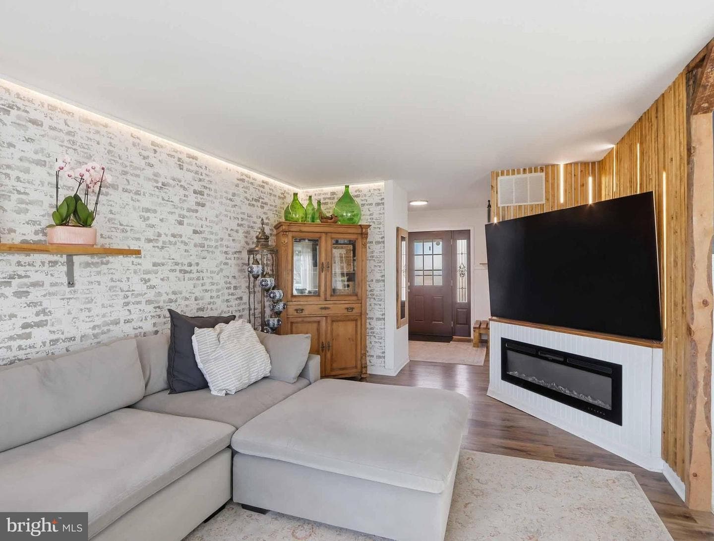 413 Ridgeview Court photo 10