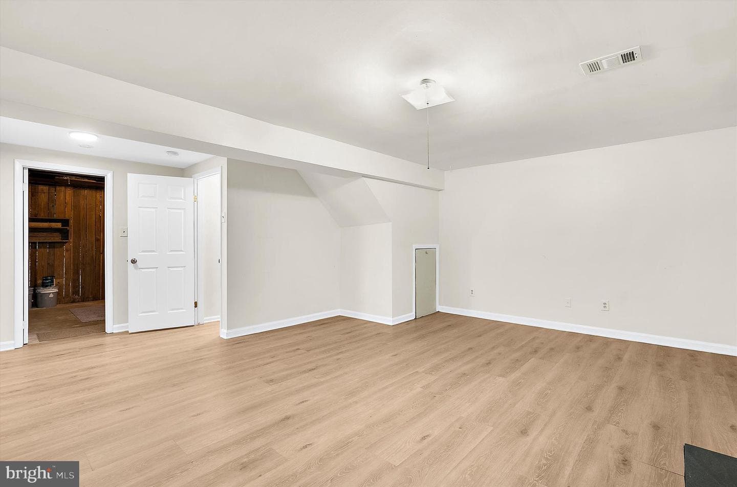 557 Bay Dale Court photo 40