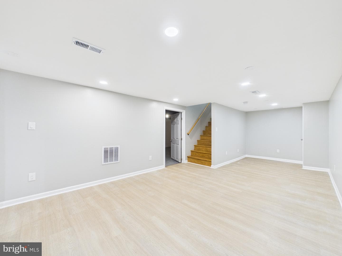 403 Arbor Drive photo 35