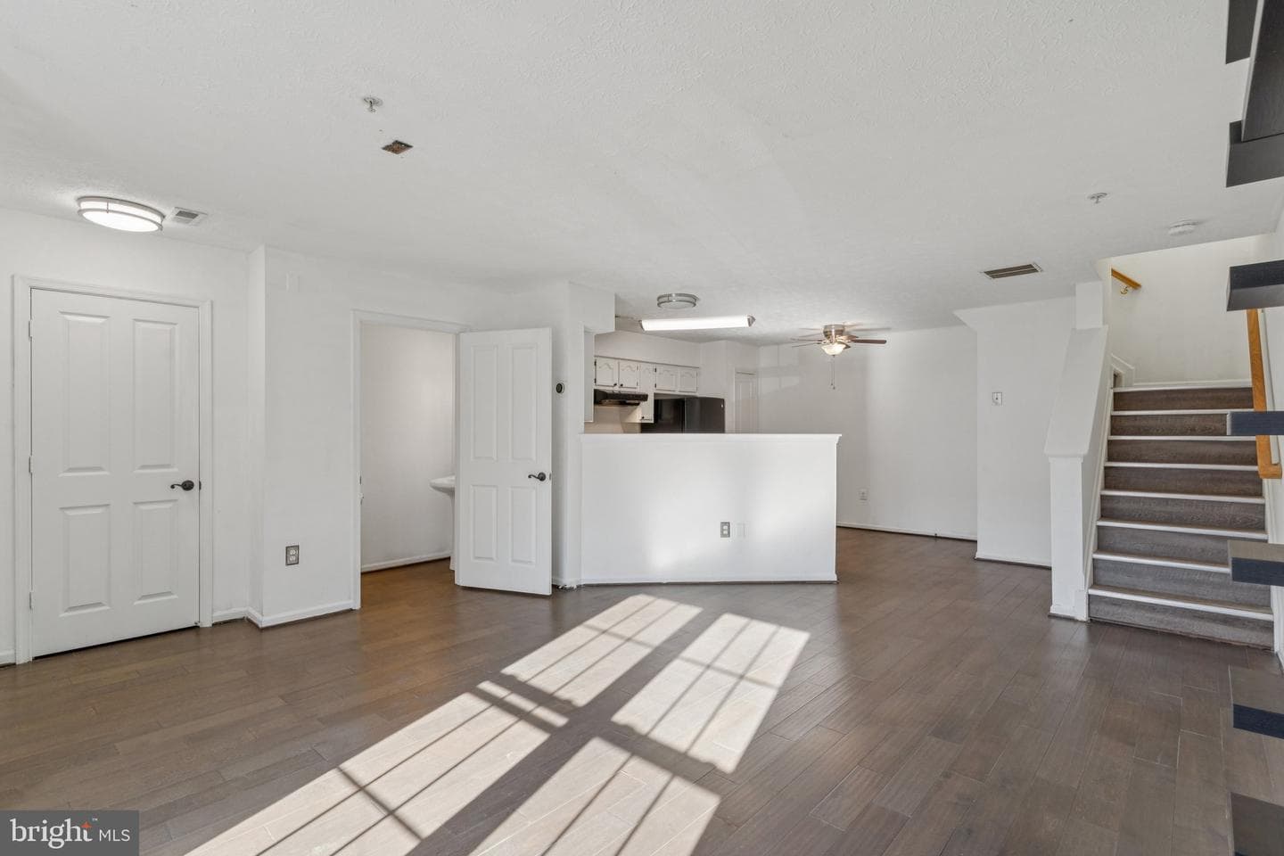 1805 Chatfield Terrace photo 4
