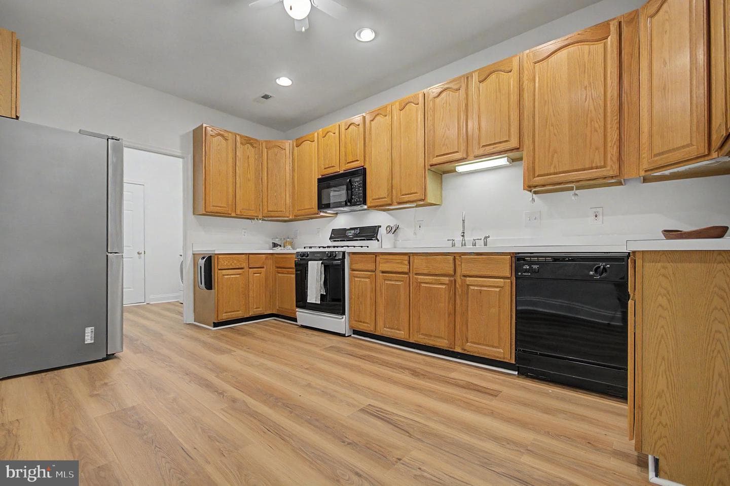 906 Perry Landing Court photo 11