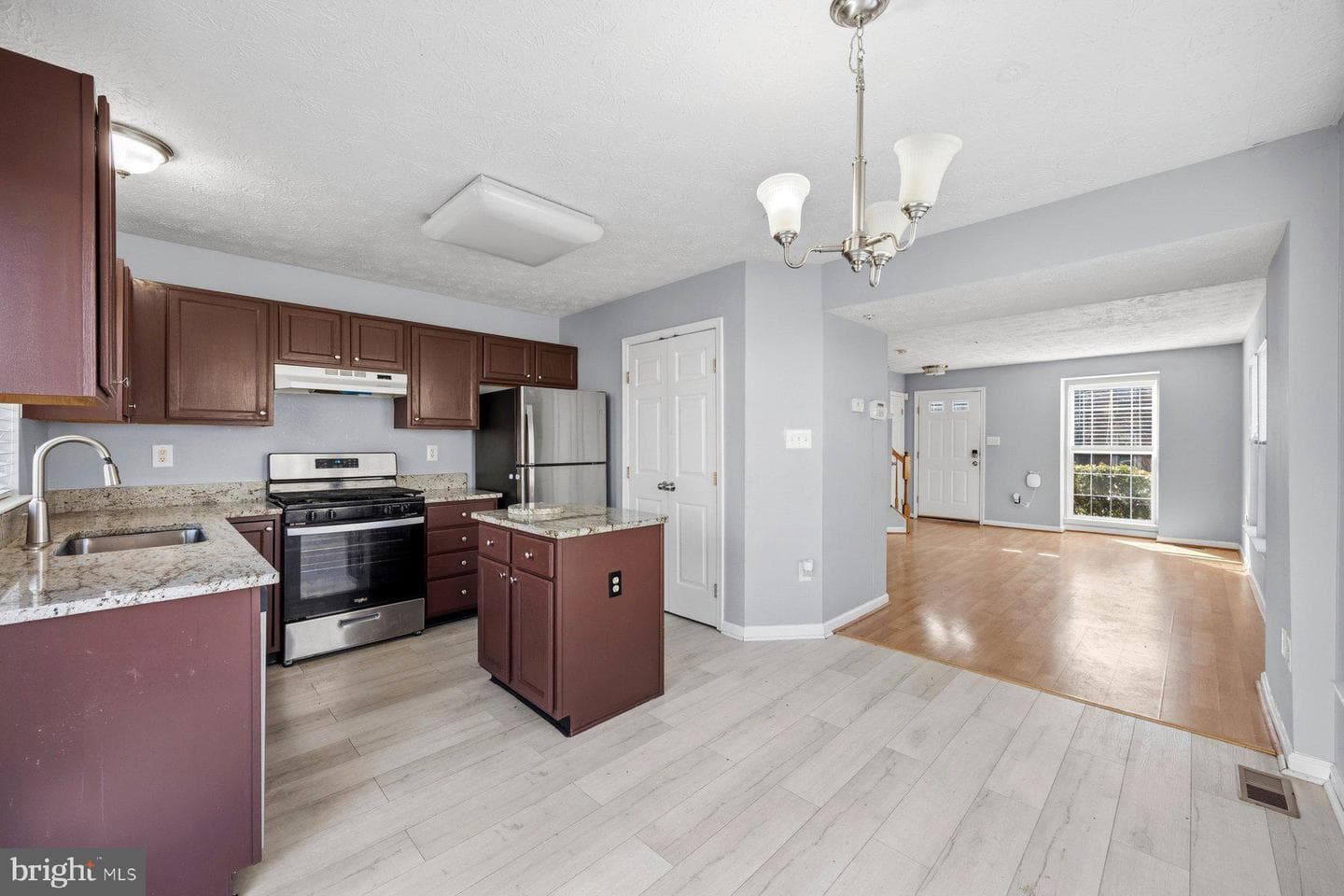 8301 Water Lily Way photo 12