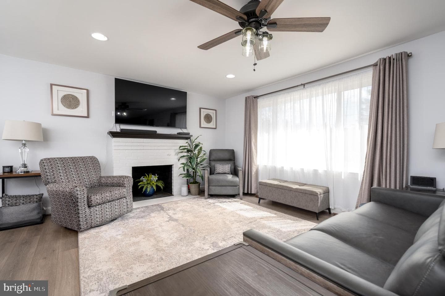 902 Hillcrest Road photo 14