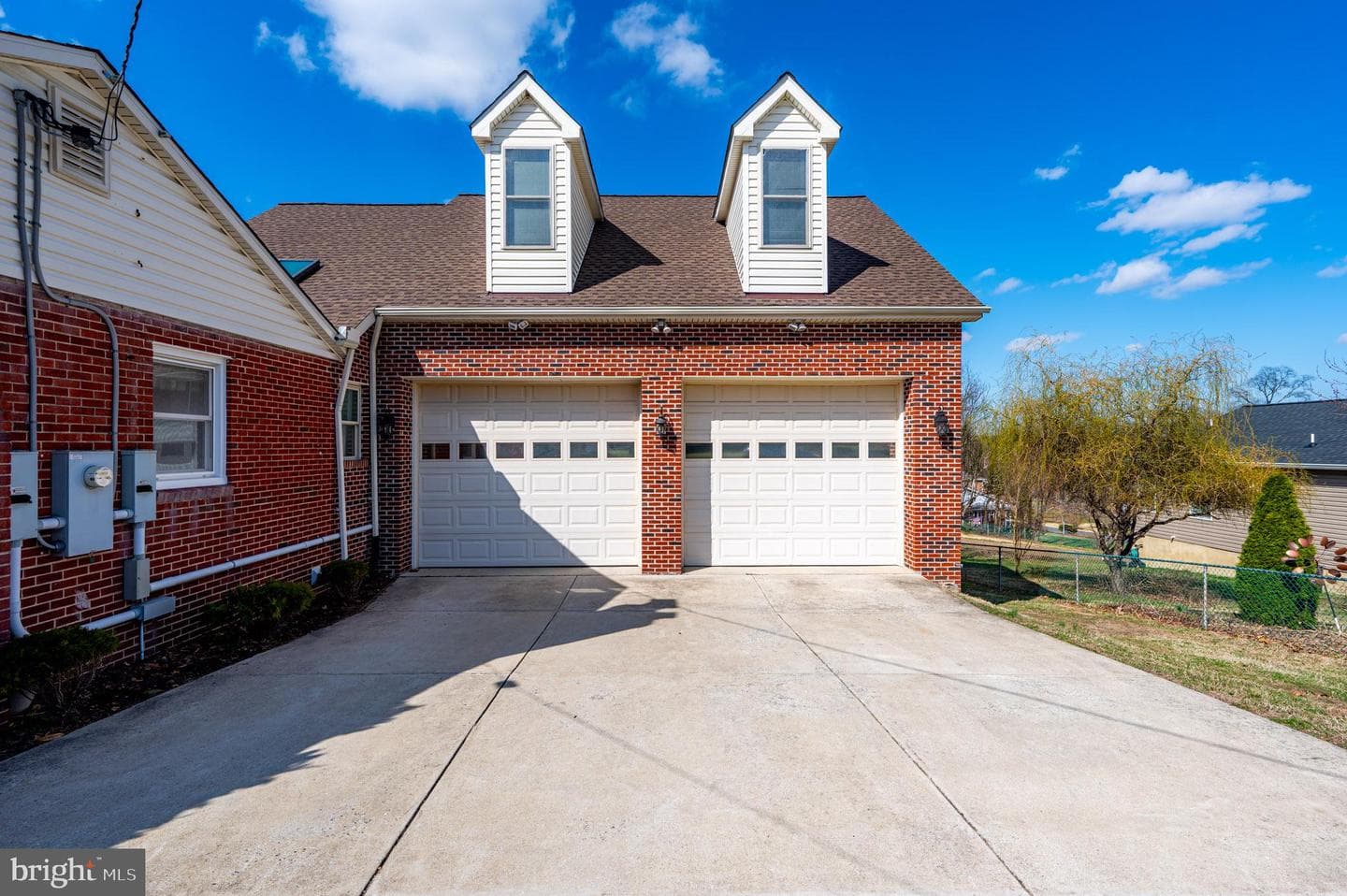 902 Hillcrest Road photo 33