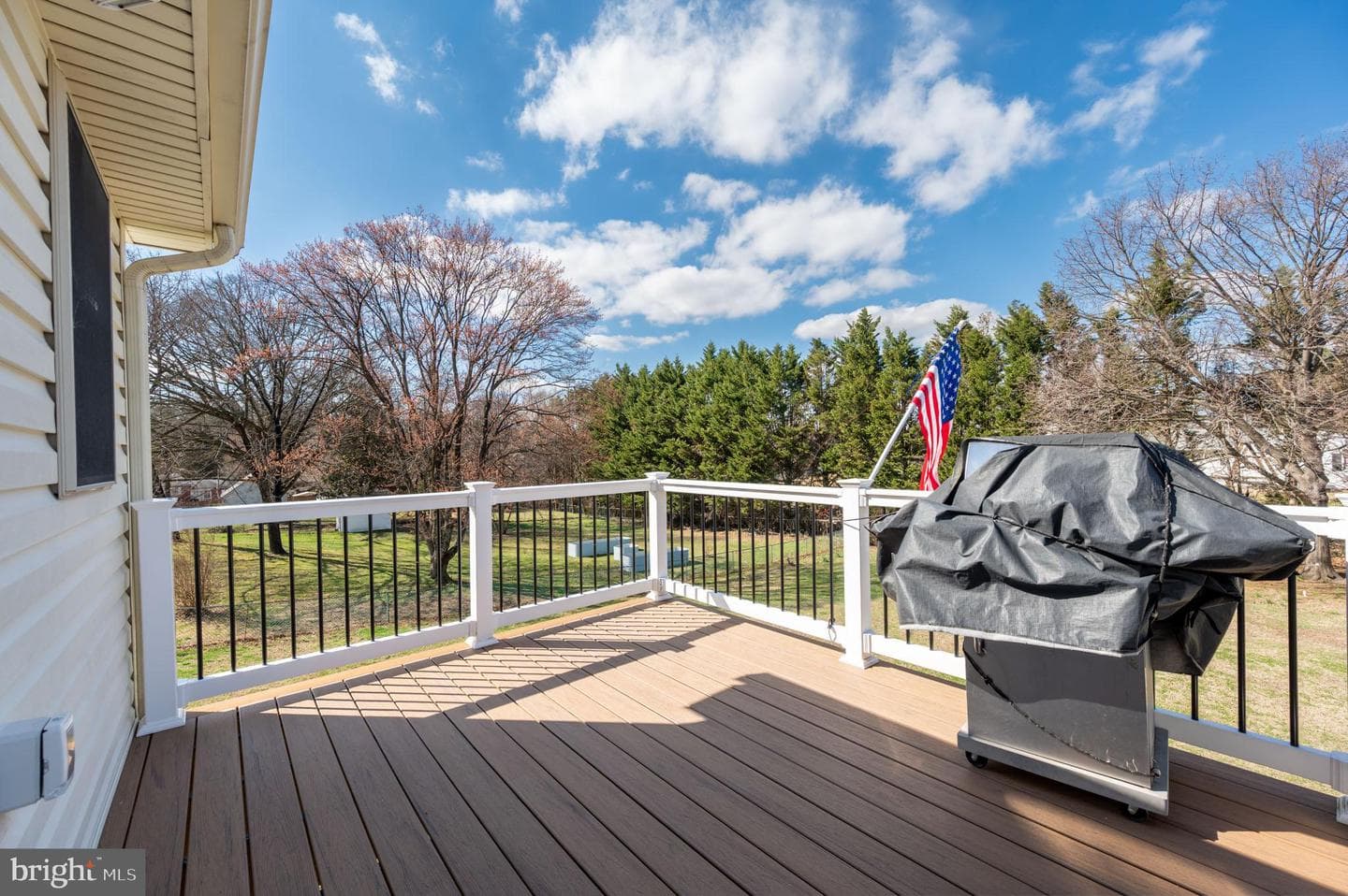 902 Hillcrest Road photo 44
