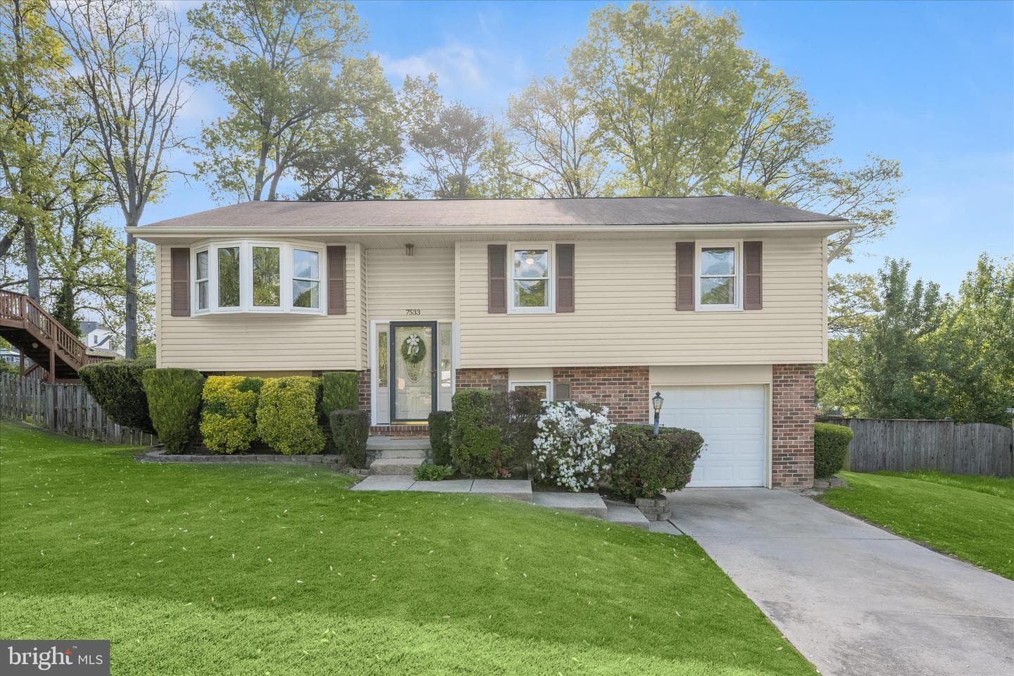 7533 Lemon Tree Court