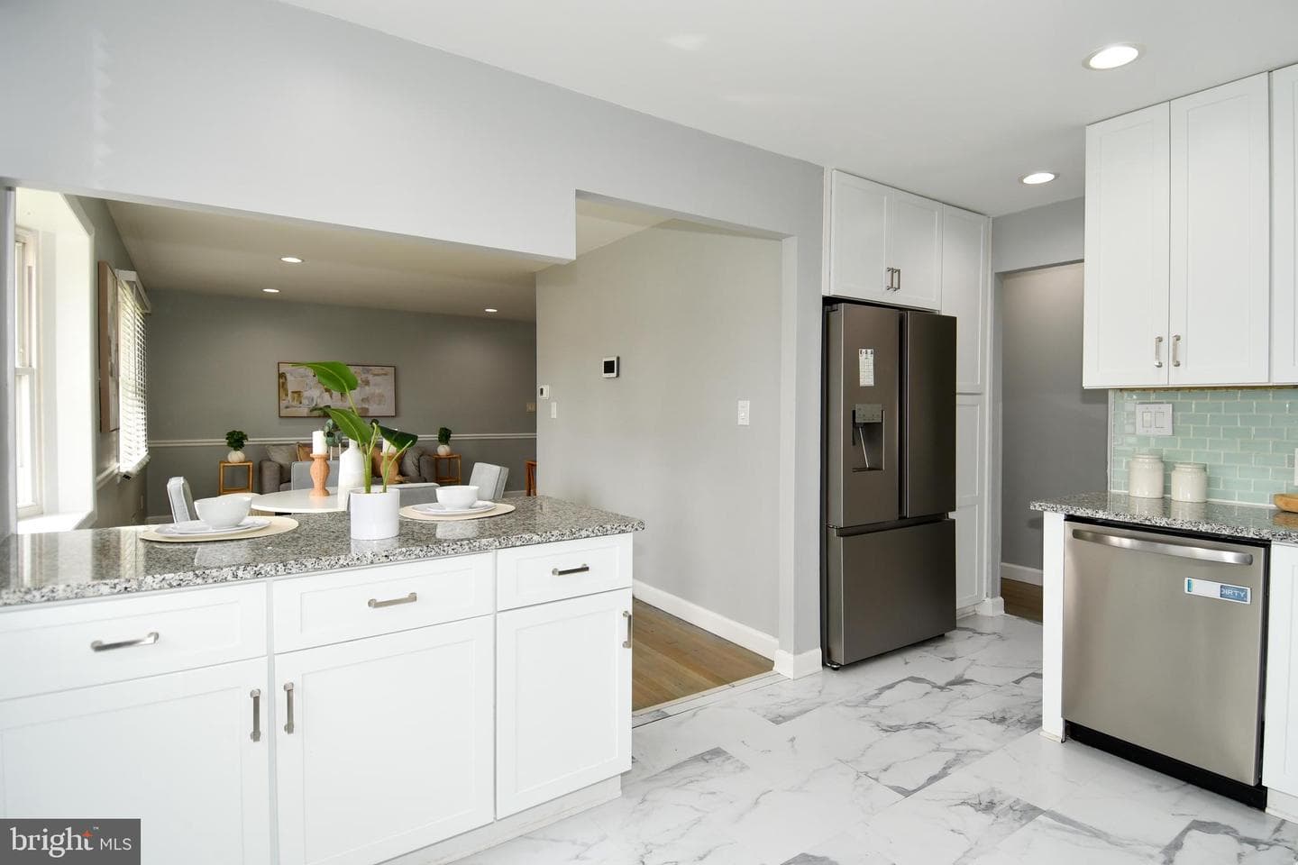 1302 Whitman Drive photo 10