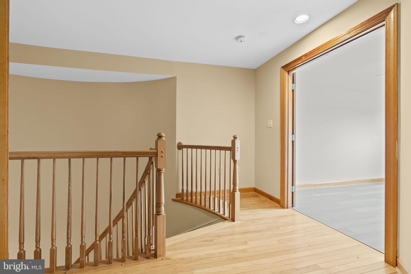 615 Traveller Court photo 45