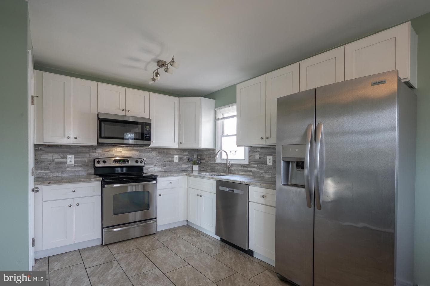 804 221st Street photo 9