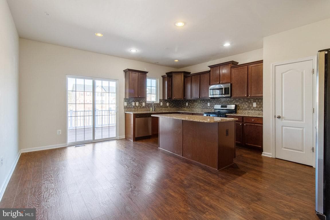 520 Kinglets Roost Lane photo 3