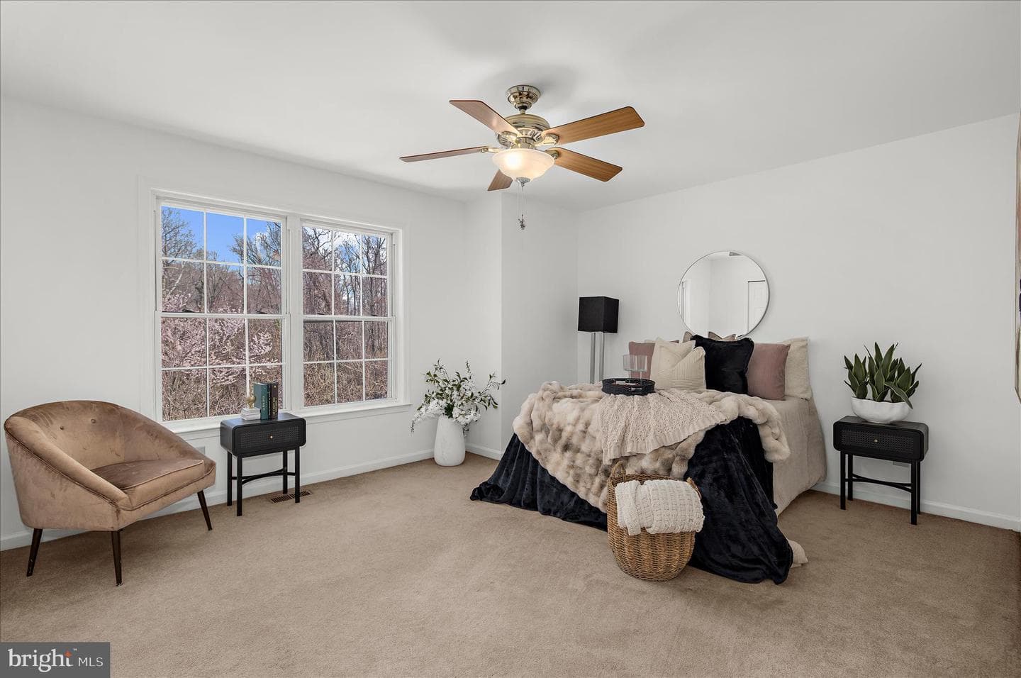 92 Clifford Boulevard photo 27