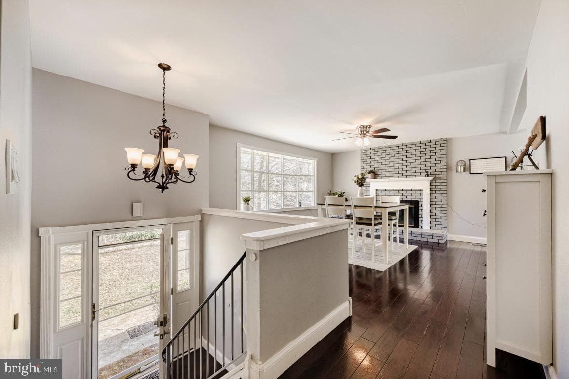 2110 Hallmark Drive photo 4