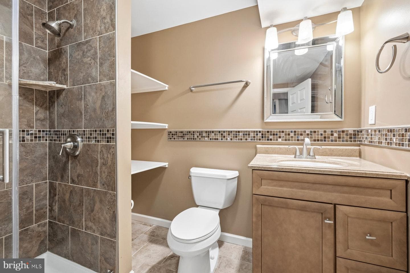 7810 Grandison Way photo 41