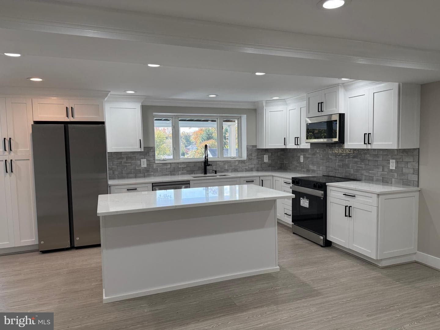453 Walnut Drive, Edgewater