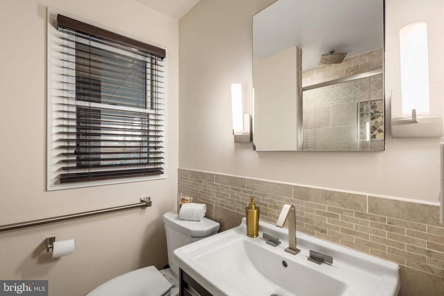 115 Edgemere Drive photo 10