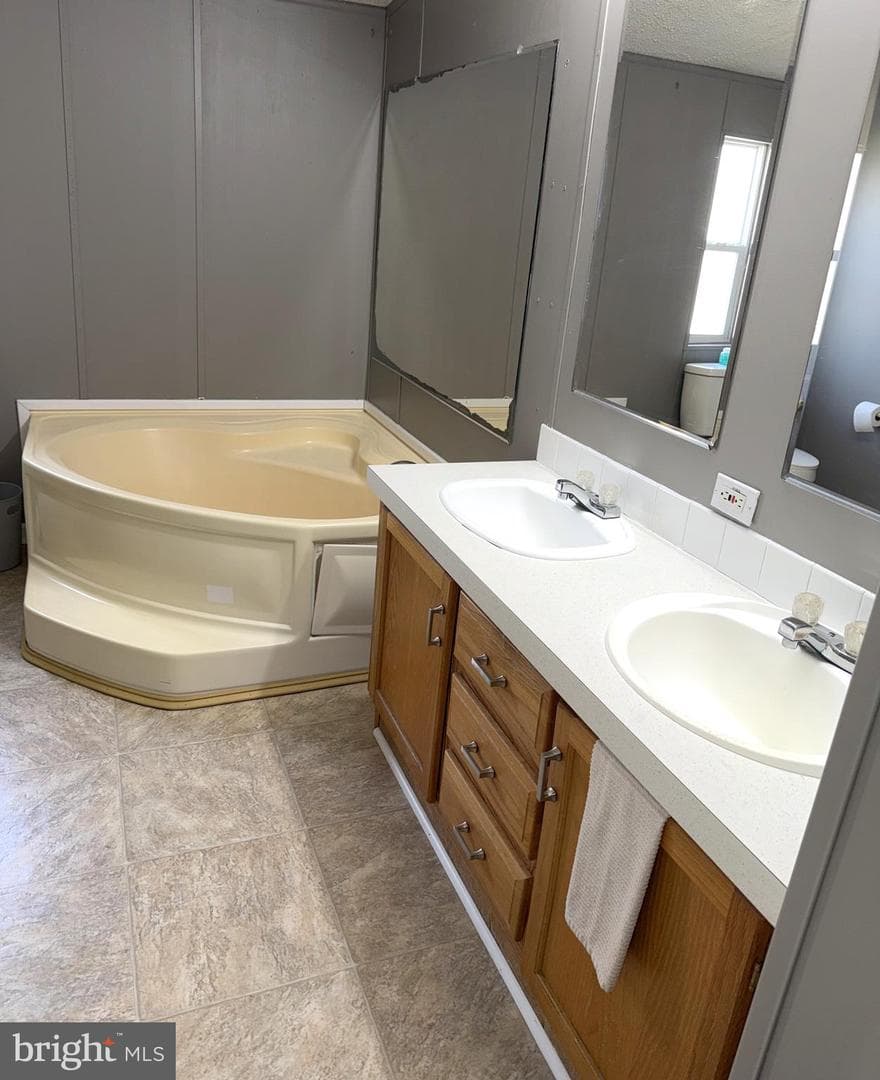 1503 Berkley Court #trlr C photo 18