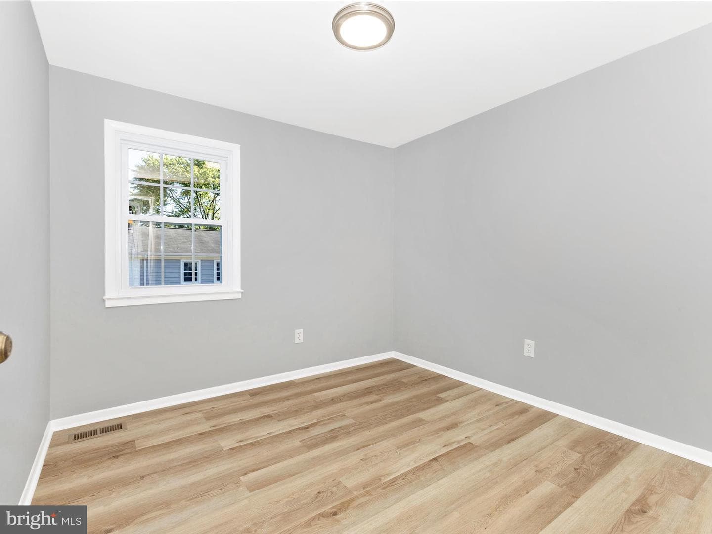 1804 Aberdeen Circle photo 27