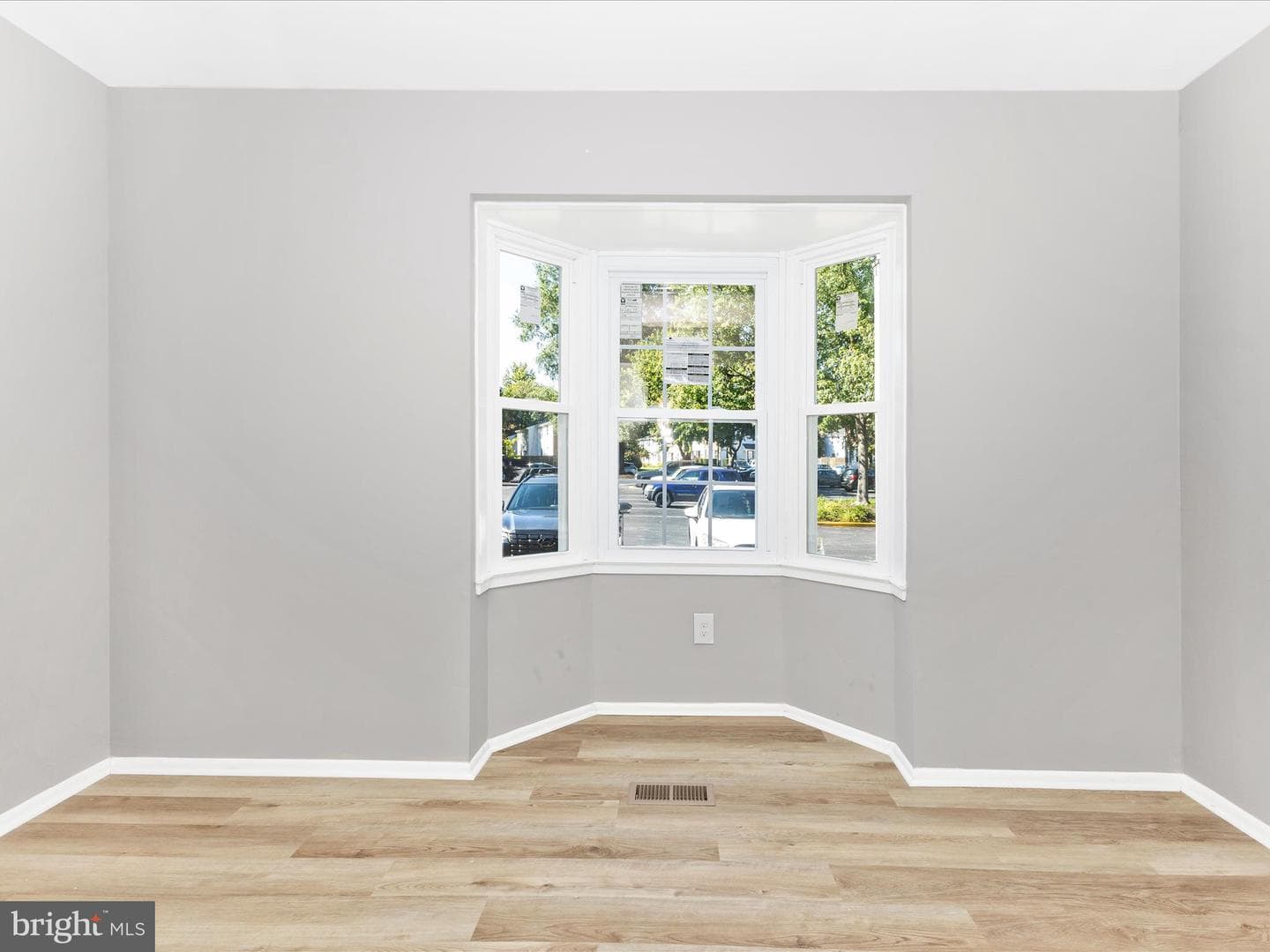 1804 Aberdeen Circle photo 4