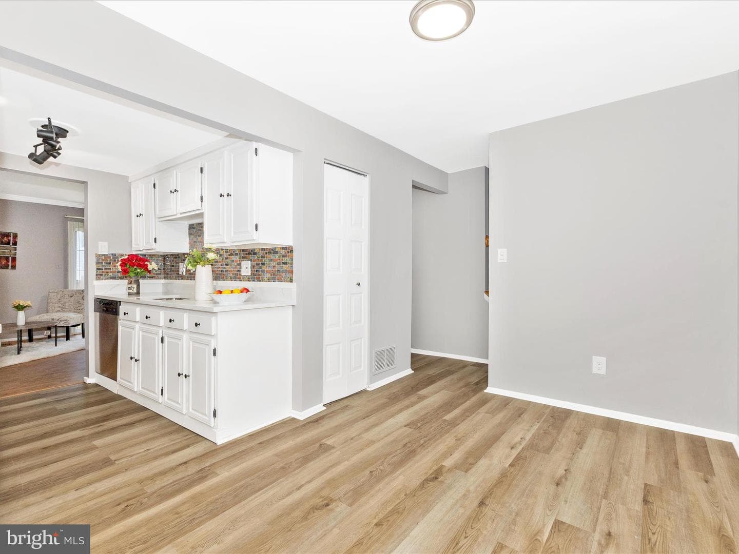 1804 Aberdeen Circle photo 7