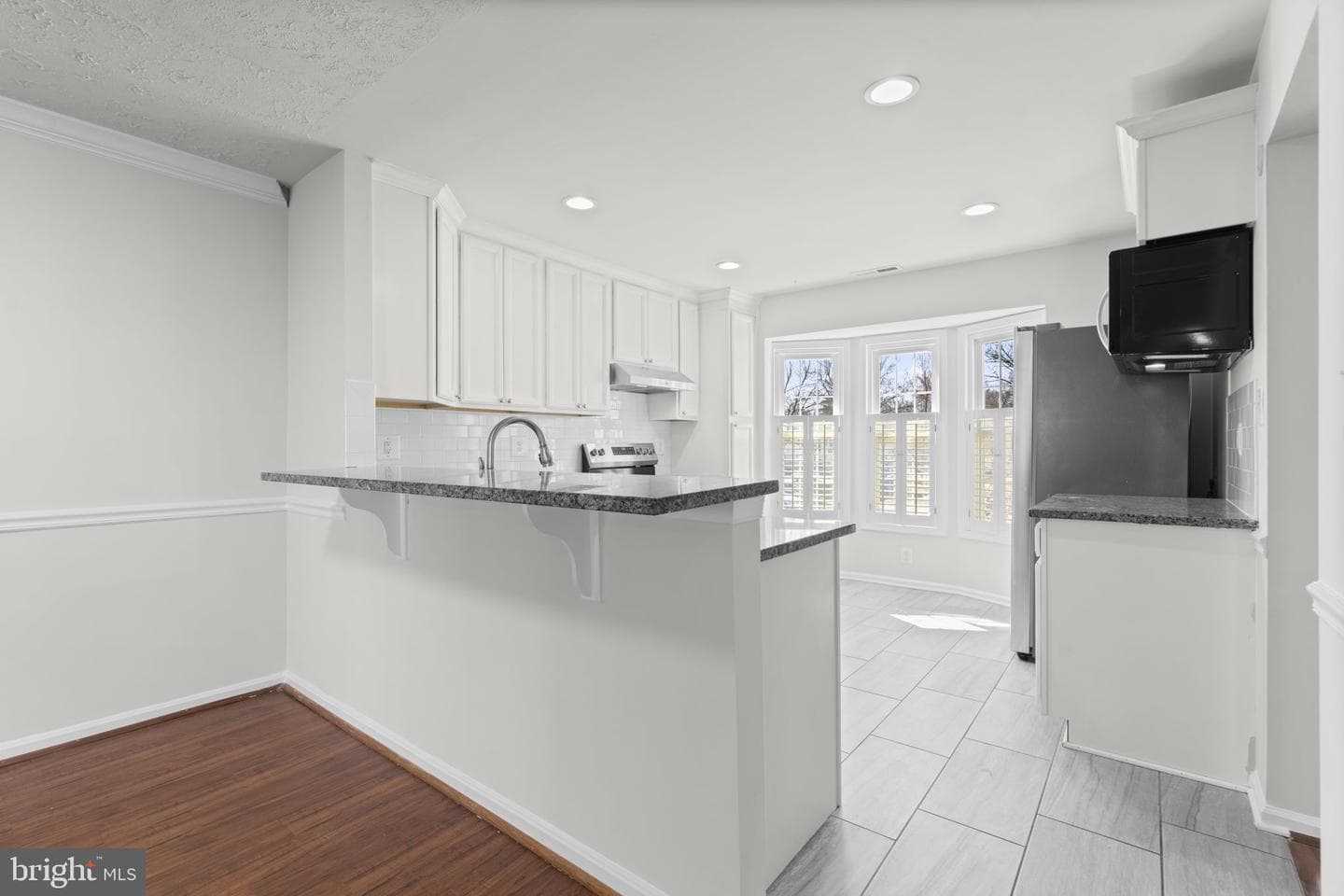 1472 Lowell Court photo 6