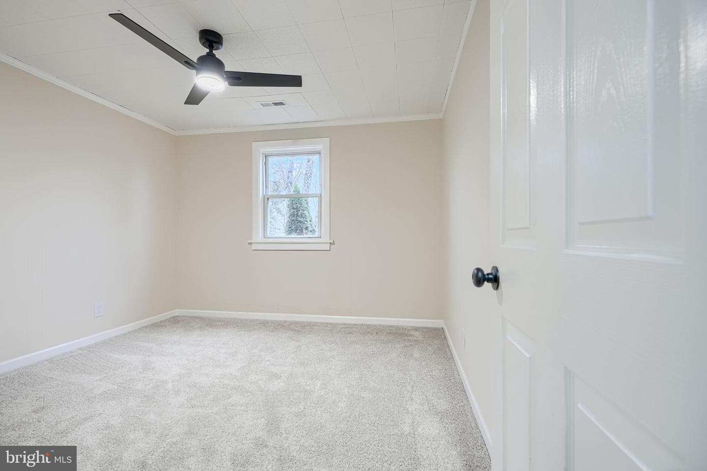 5902 Helfrich Road photo 19