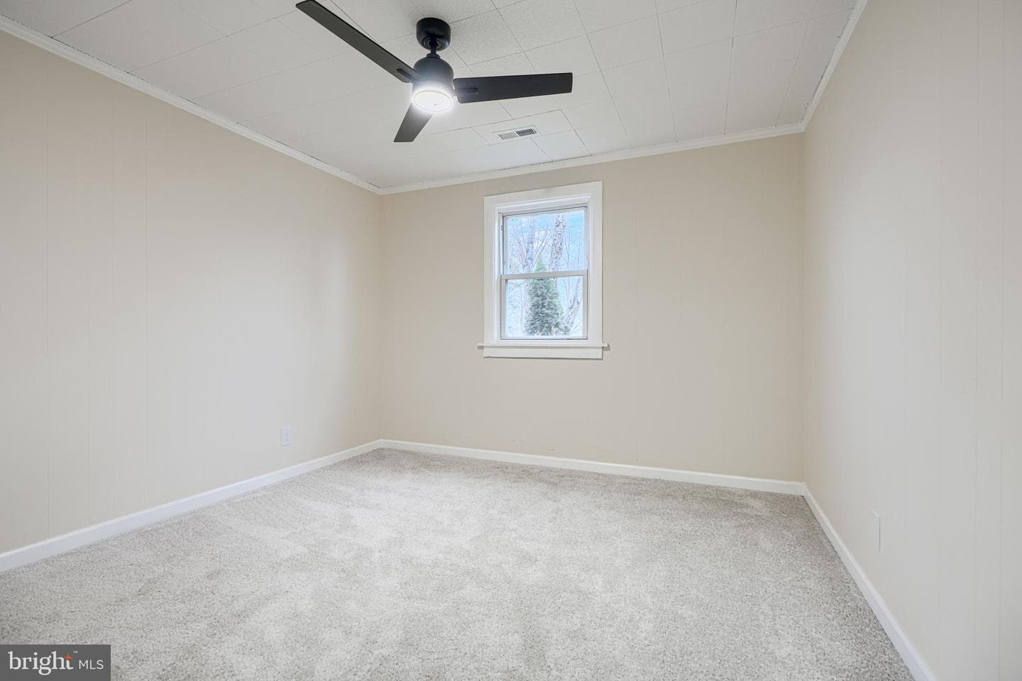 5902 Helfrich Road photo 20