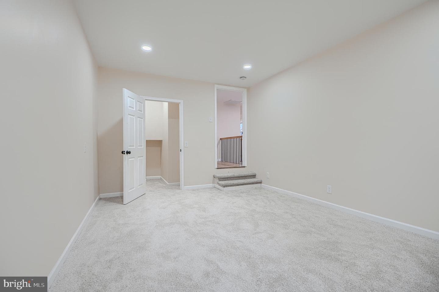 5902 Helfrich Road photo 29