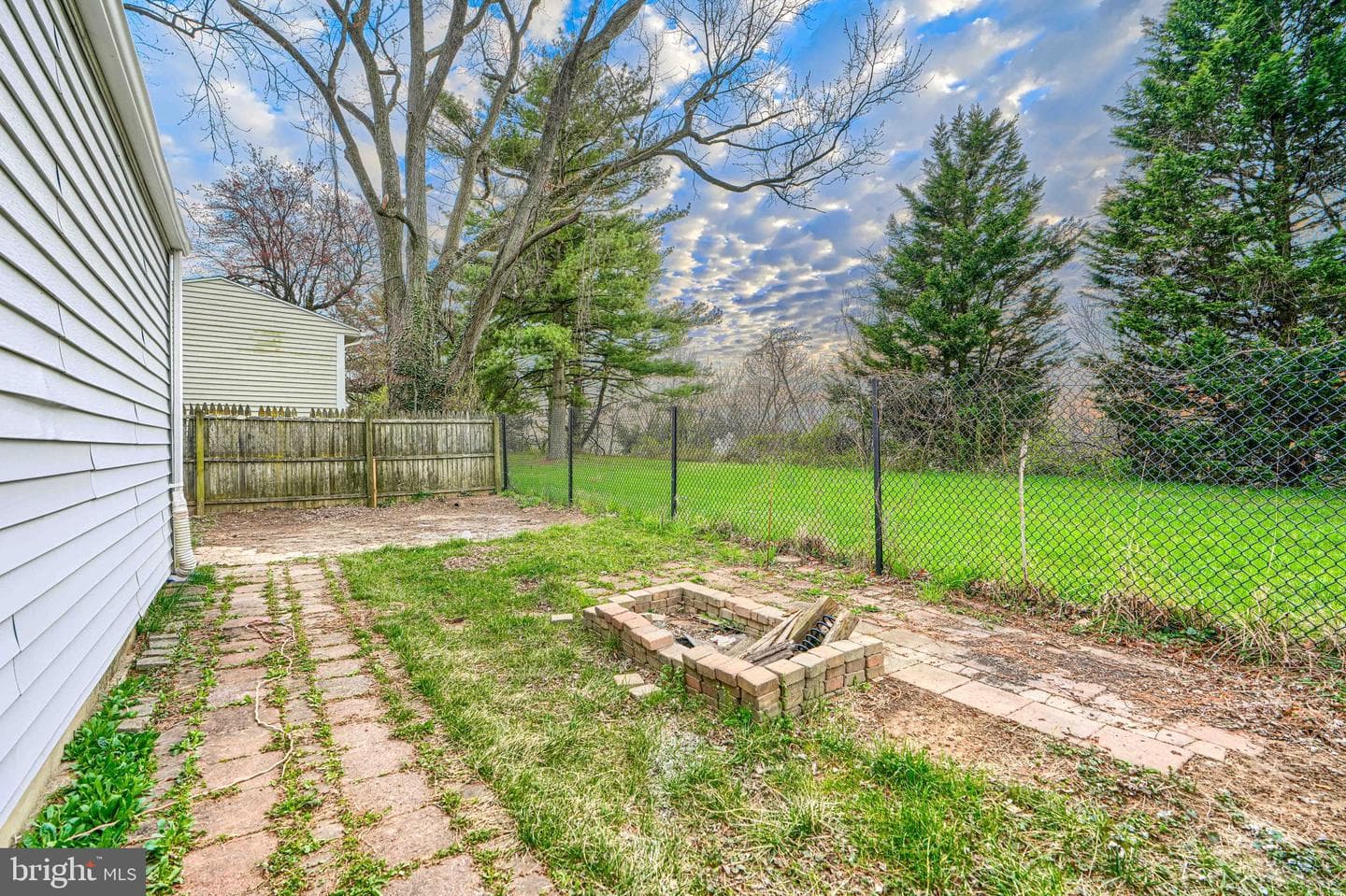 5902 Helfrich Road photo 32
