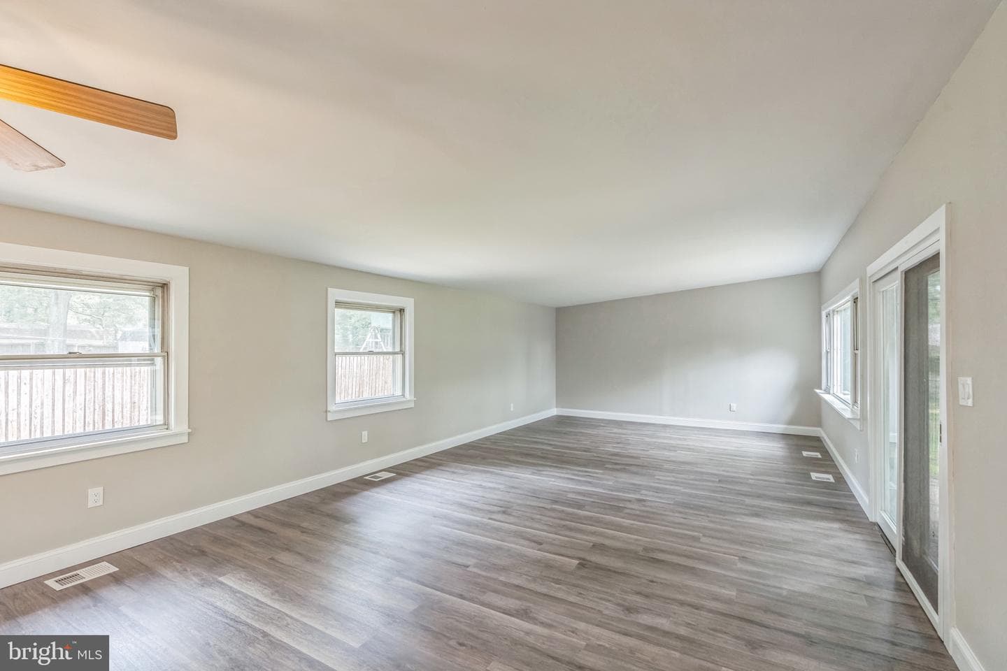511 Sylvan Way photo 20