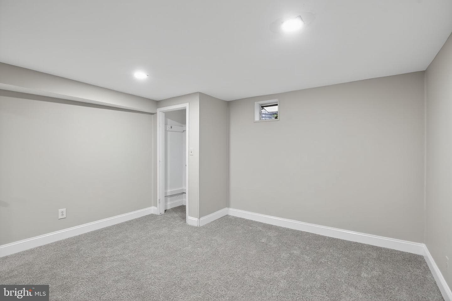 511 Sylvan Way photo 38