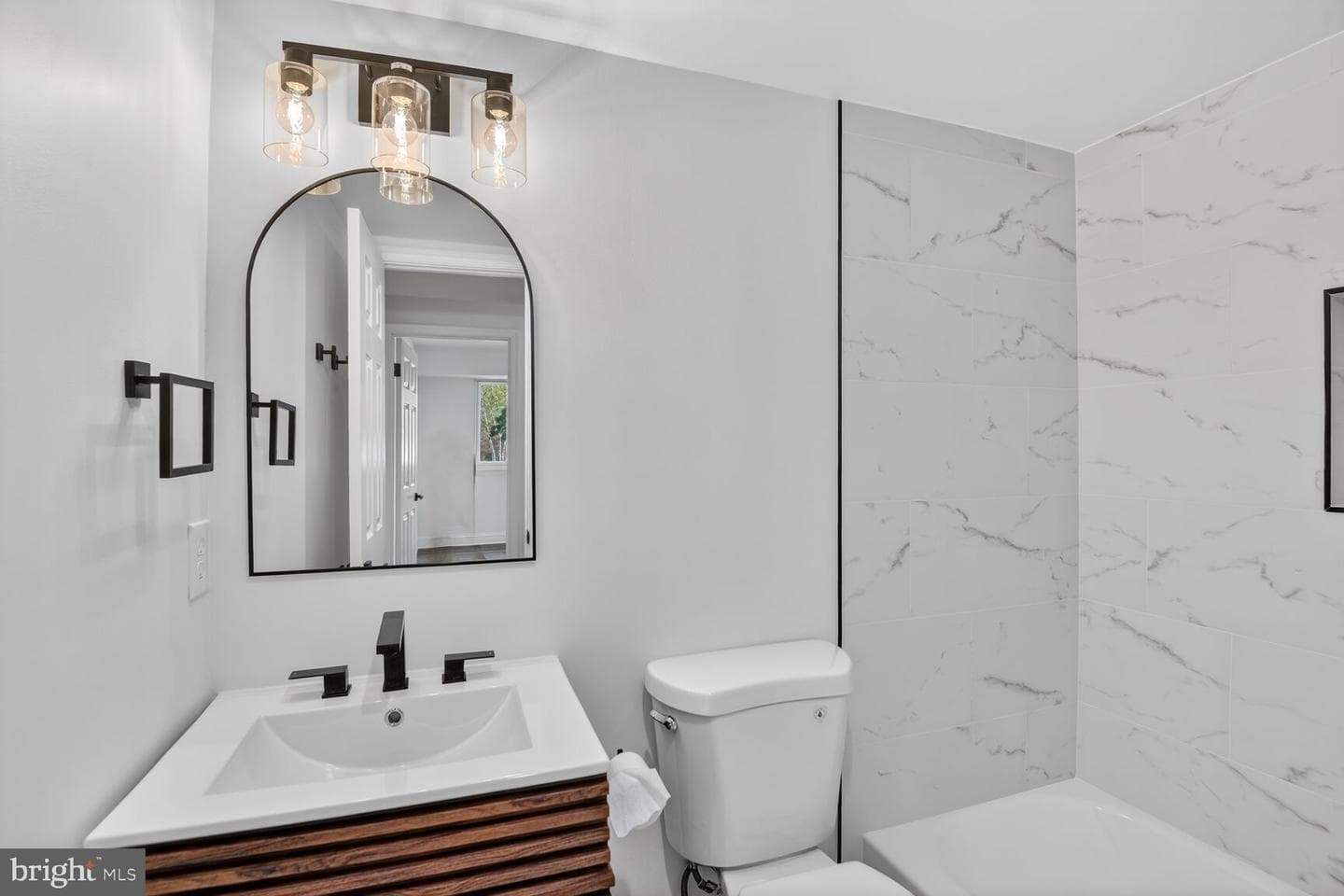 205 Victor Parkway #205d photo 10