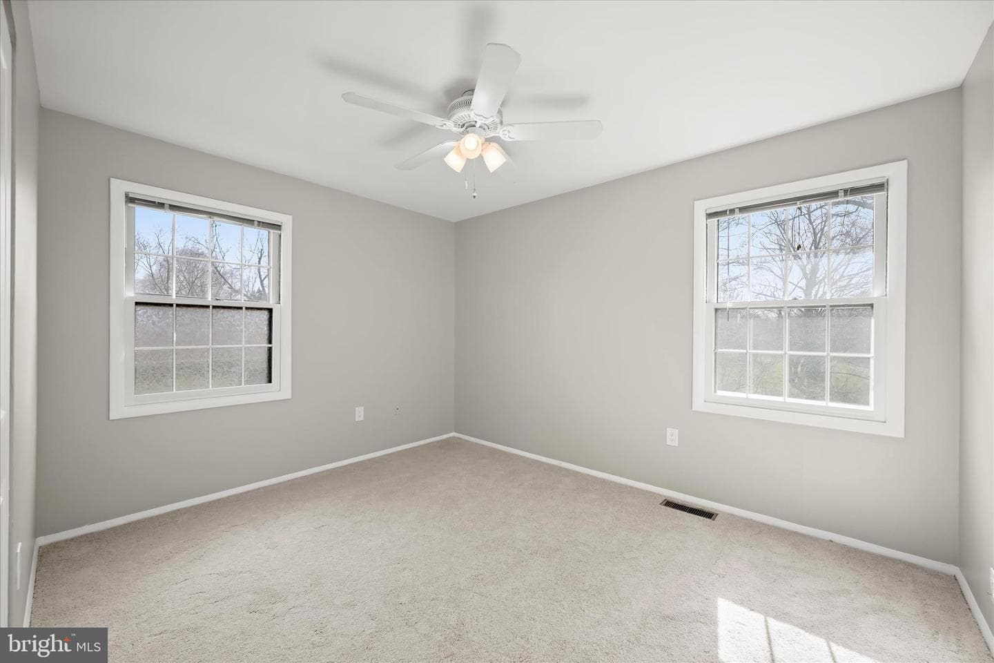 2413 Springlake Court W photo 15