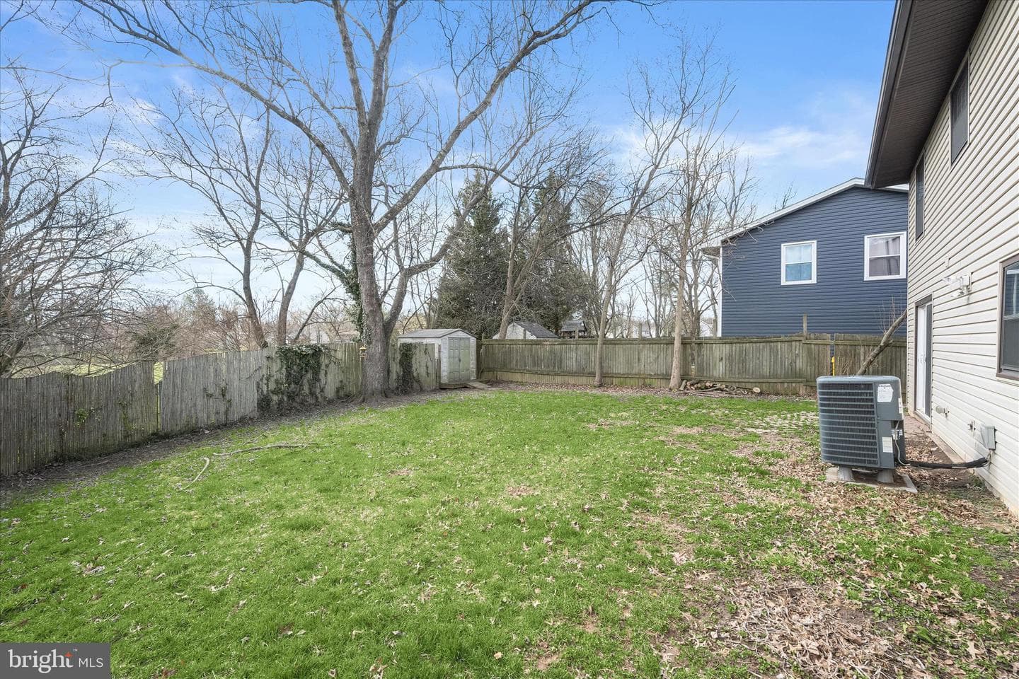 2413 Springlake Court W photo 30