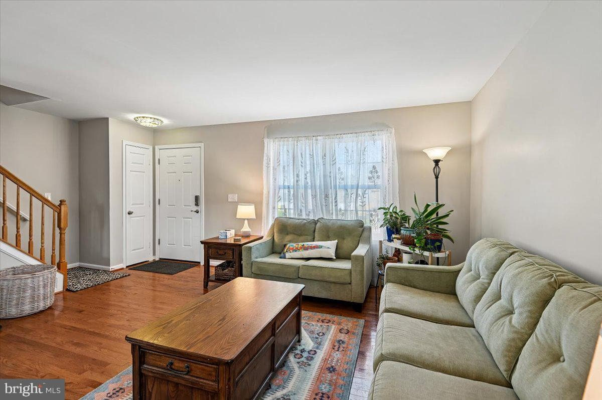 8339 Watermill Drive photo 6