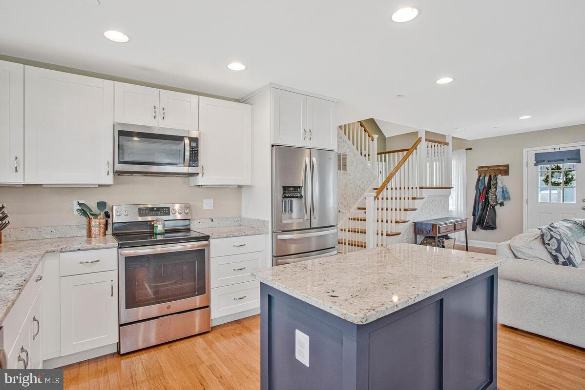 1168 Maple Avenue photo 11