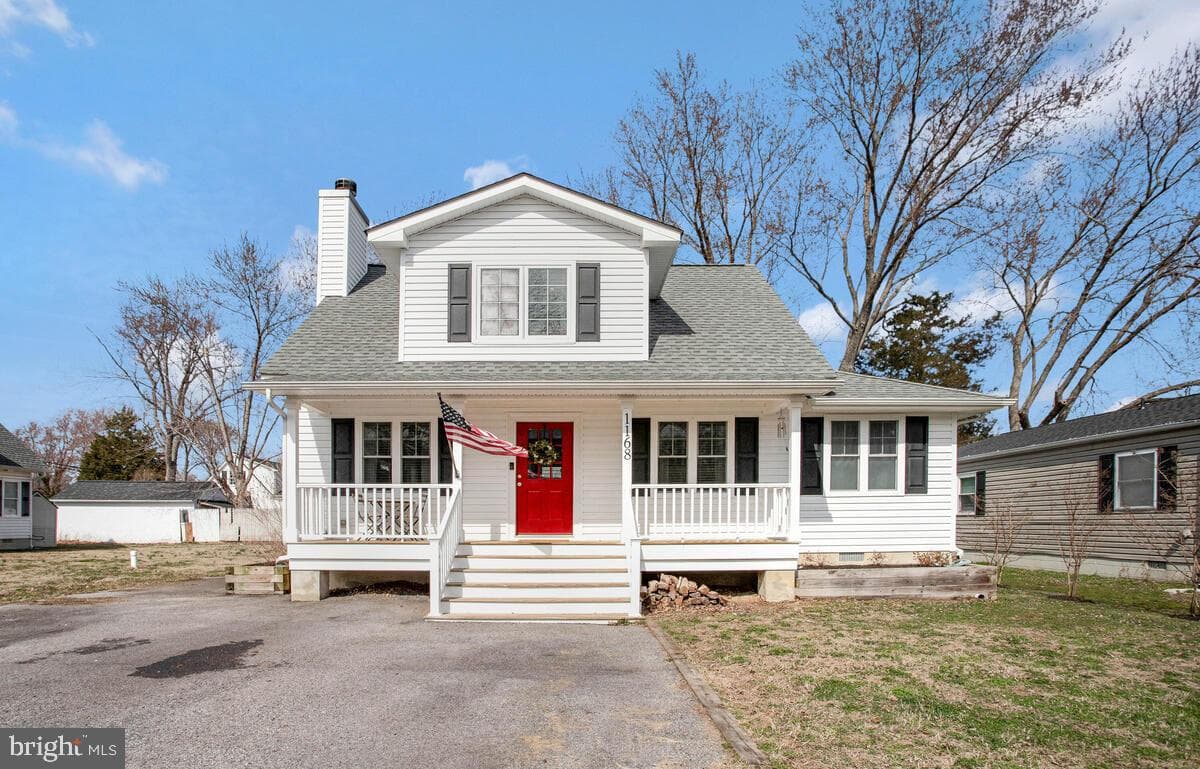 1168 Maple Avenue photo 2