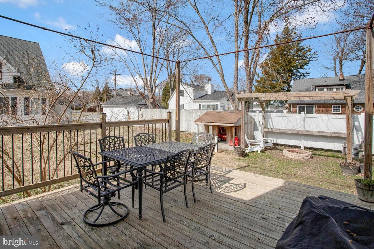 1168 Maple Avenue photo 29