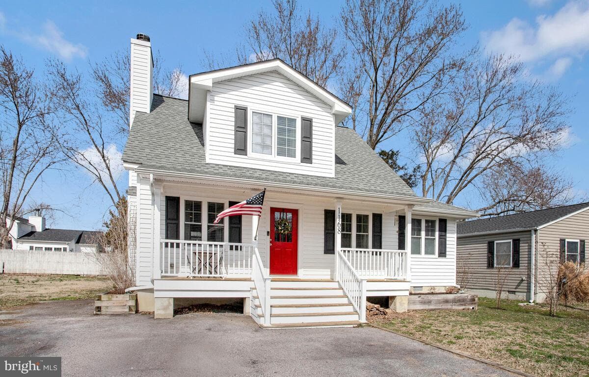 1168 Maple Avenue photo 3