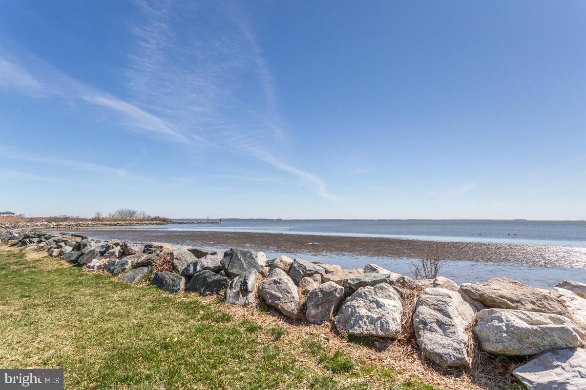 1168 Maple Avenue photo 41
